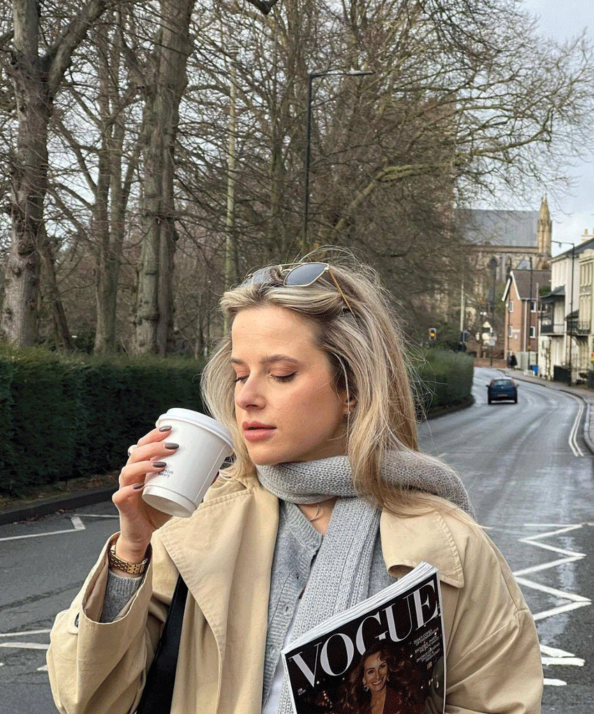 Female Empowerment In The Digital Age Feat. our LJ Muses - Larsson & Jennings | Official Store