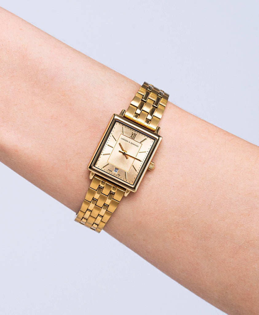 Boyfriend Mini Classic Gold Gold 31mm - Larsson & Jennings | Official Store