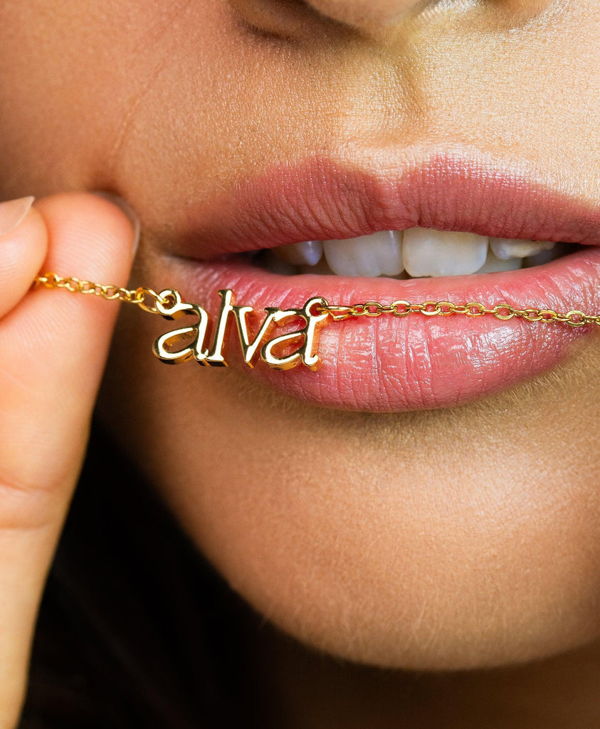 Sleek Name Necklace 18ct Gold Vermeil - Larsson & Jennings | Official Store